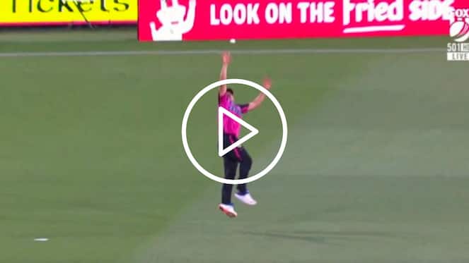 [Watch] Moises Henriques Packs A One-Handed Blinder In A BBL 2023 Thriller